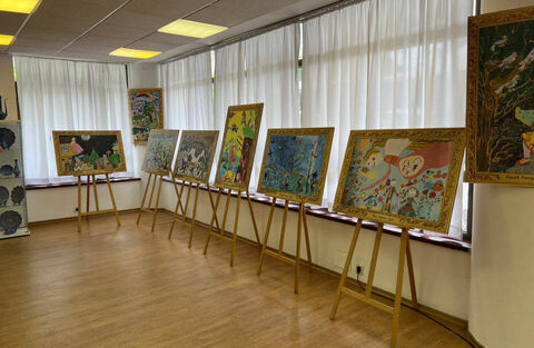 نمایشگاه نقاشی کودکان ایرانی در بخارست