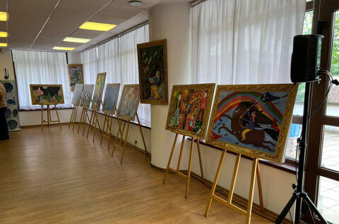 نمایشگاه نقاشی کودکان ایرانی در بخارست