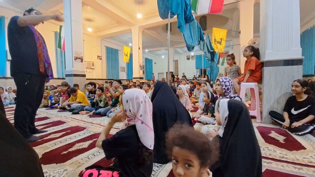 اجرای نمایش ( حیاط خانه ما ) برای کودکان،نوجوانان و خانواده های شهرک پیامبر اعظم(ص)