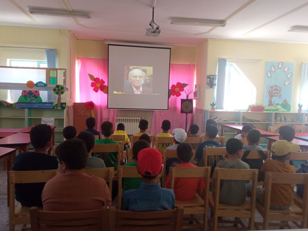 خراسان جنوبی پیوند نسل کودک و نوجوان با مفاخر و سنت ها