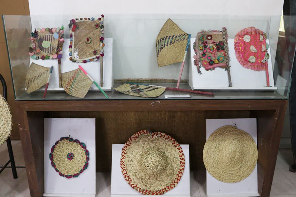 بازدید کارشناسان و مربیان کانون گیلان از روستای ملی حصیر فشتکه