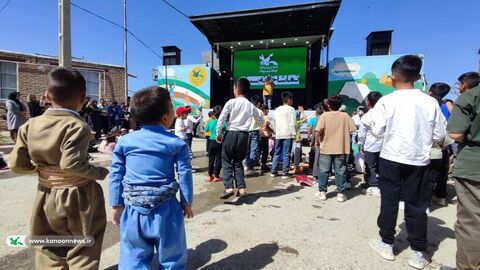 صدای نمایش در دامنه زاگرس خاموش شد؛ تماشاخانه سیار از کردستان خداحافظی کرد
