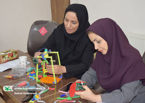 کارگاه آموزش رباتیک در کانون لرستان