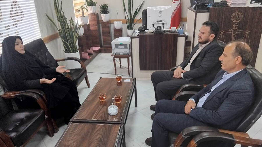 مدیرکل کانون استان اردبیل برای گسترش فعالیتهای فرهنگی با مسئولان بخش جعفرآباد مغان دیدار کرد