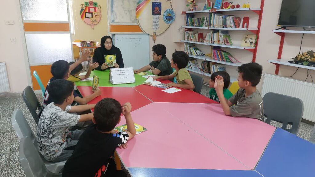 ویژه برنامه «مویه های خرداد» درمراکز کانون استان ایلام برگزارشد