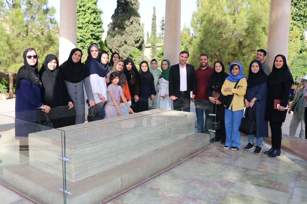 تأکید بر مردمیسازی هنر قصهگویی و تعامل فرهنگی