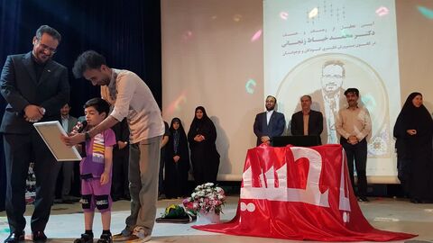 نشست با همکاران