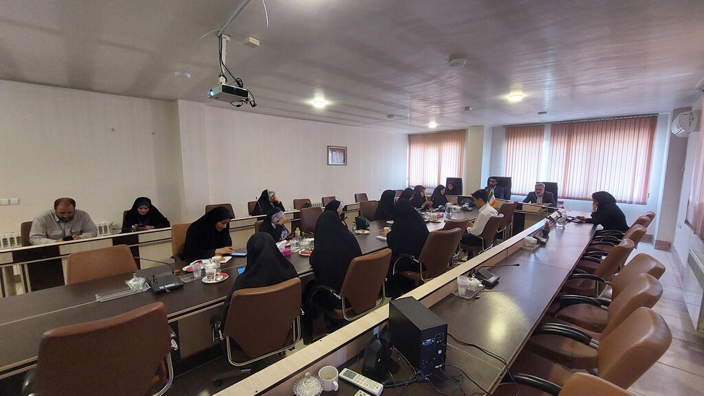 نشست خبری مدیرکل کانون چهارمحال و بختیاری با خبرنگاران