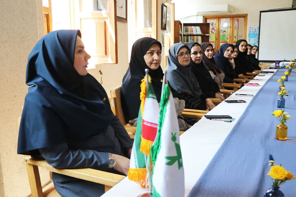 گردهمآیی قصهگویان در نشست تخصصی انتخاب و پرداخت قصههای شاهنامه/ ارایه راهکار برای بازخوانی گنجینههای ادبی