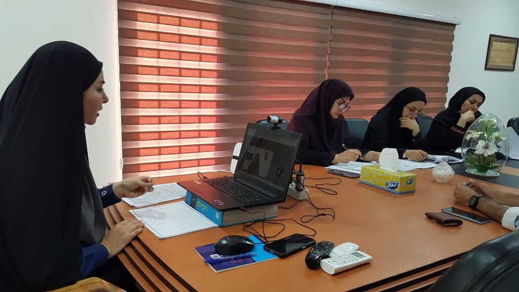 وبینار تخصصی سرپرست کانون کرمانشاه با مربیان