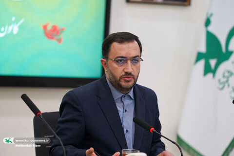نشست مدیرعامل کانون با فعالان حوزه کودکان و نوجوان