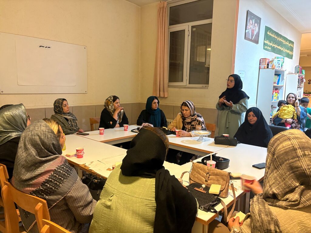 آشنایی کودکان و نوجوانان و والدین با پدیده‌های نجومی در پاسارگاد