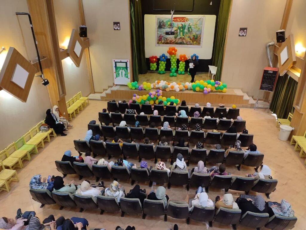 ادامه برنامههای «دهه ولایت» در کانون البرز