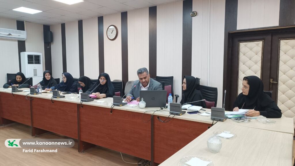 نشست مجازی مدیرکل کانون پرورش فکری کودکان و نوجوانان سیستان و بلوچستان با مربی مسئولان تأکید مدیرکل کانون سیستان و بلوچستان بر اجرای هدفمند کارگاهها در نشست با مربی مسئولان