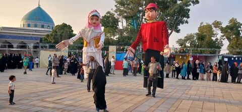 غول پیکر در نمایشگاه غدیر_مرکزی