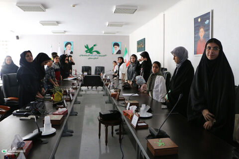 بهاری که در شاخه هایم شکسته