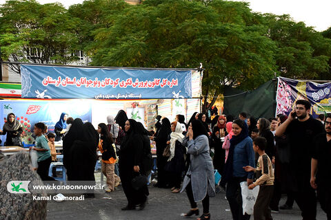 غرفه های فرهنگی هنری کانون لرستان در مراسم کیلومتری غدیر
