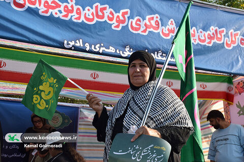 غرفه های فرهنگی هنری کانون لرستان در مراسم کیلومتری غدیر