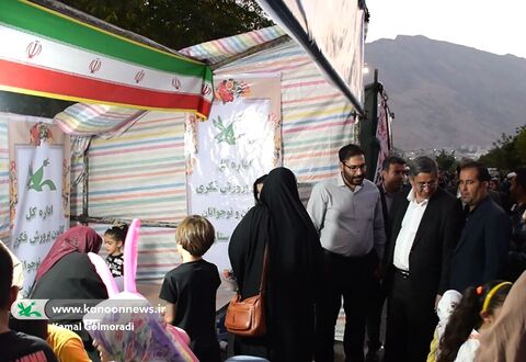 غرفه های فرهنگی هنری کانون لرستان در مراسم کیلومتری غدیر