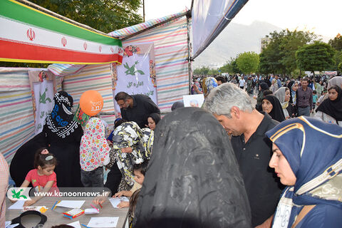 غرفه های فرهنگی هنری کانون لرستان در مراسم کیلومتری غدیر