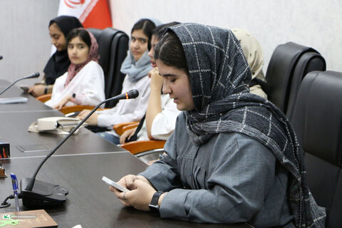 بهاری که در شاخه هایم شکسته