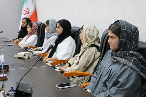 بهاری که در شاخه هایم شکسته