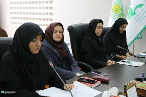 بهاری که در شاخه هایم شکسته