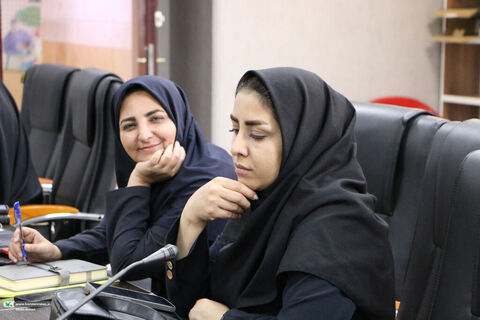 بهاری که در شاخه هایم شکسته