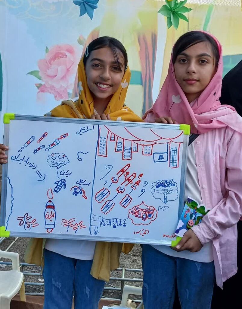 هنرنمایی آیندهسازان ایران در غرفه پُرشور کانون در راهپیمایی غدیریون