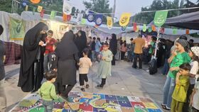 غرفه شادیانه غدیری کانون پرورش فکری در شهر تفرش