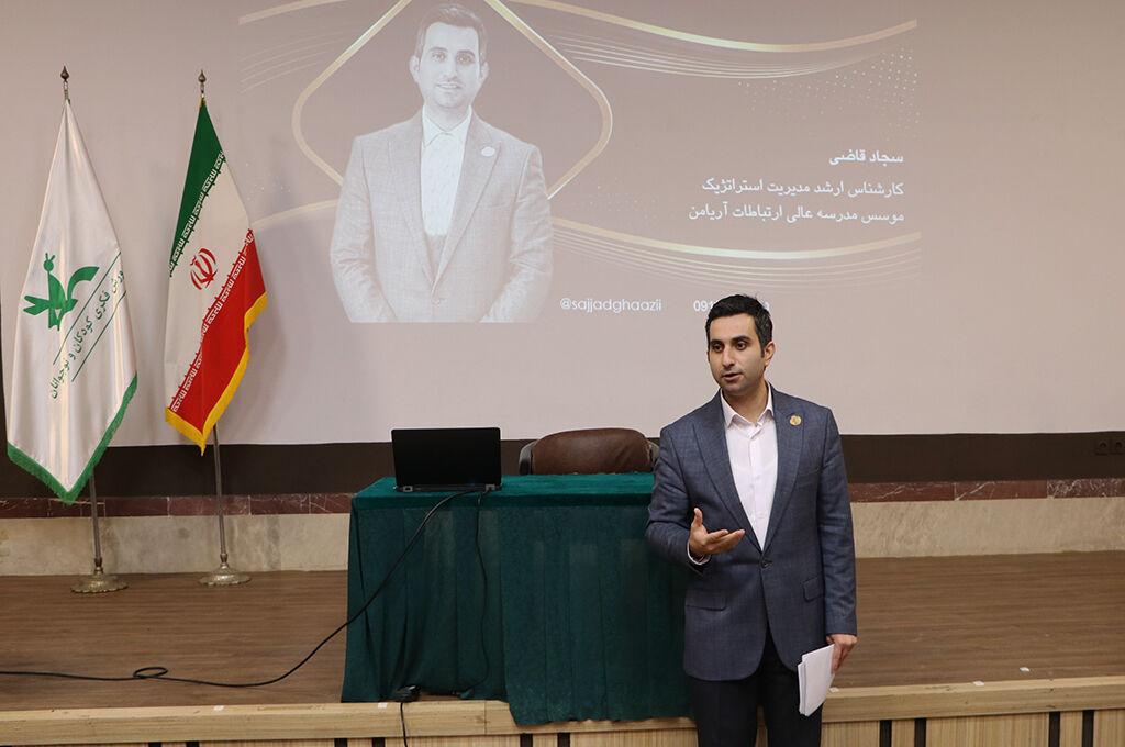 کارگاه  آموزشی فنبیان و سخنوری در کانون گیلان برگزاری کارگاه  آموزشی فنبیان و سخنوری؛ ویژه مربیان کانون گیلان