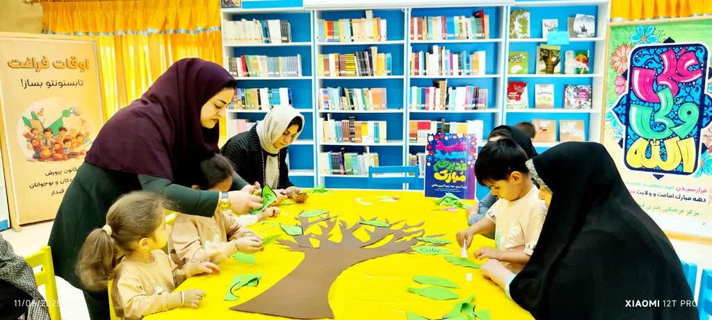 ویژهبرنامه «درخت ولایت» در مرکز قیدار کانون زنجان برگزار شد