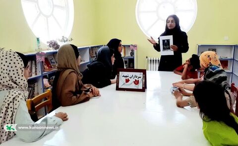 موشک‌های کاغذی و پرچم‌های امید در کانون لرستان