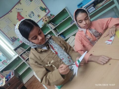 مشارکت اعضای کانون خوزستان در «پویش حریفت منم» با ساخت موشک کاغذی