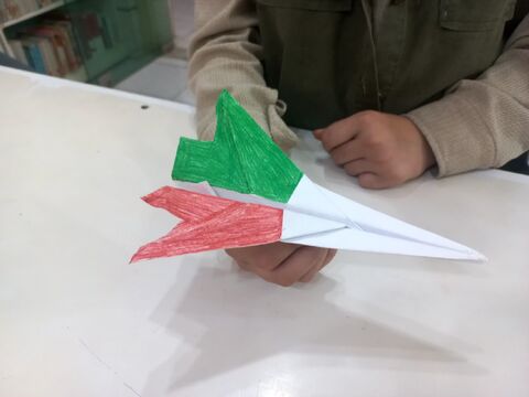 مشارکت اعضای کانون خوزستان در «پویش حریفت منم» با ساخت موشک کاغذی