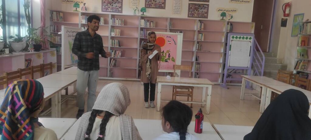 فعالیتهای فرهنگی و آموزشی ویژه کودکان در مراکز کانونهای اقلید و قیروکارزین