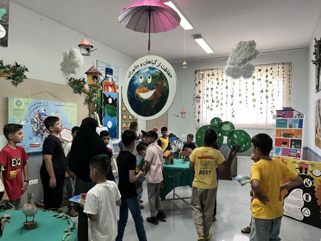 برنامههای هفته ملی و روز جهانی محیط زیست در مرکز اشنویه برگزار شد