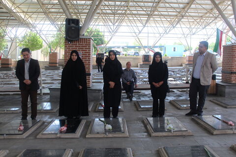 حضور اعضاء و کارکنان کانون پرورش فکری کودکان و نوجوانان استان آذربایجان شرقی در مراسم تشییع نوگلان شهید در جنایات وحشیانه رژیم سفاک صهیونیستی، در گلزار شهدای تبریز