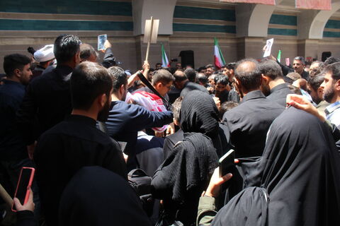 حضور اعضاء و کارکنان کانون پرورش فکری کودکان و نوجوانان استان آذربایجان شرقی در مراسم تشییع نوگلان شهید در جنایات وحشیانه رژیم سفاک صهیونیستی، در گلزار شهدای تبریز