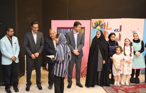 پلاتو تئاتر شیروان