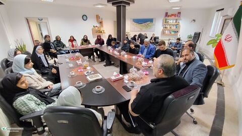 نشست شاعران کودک و نوجوان مراکز کانون ساری با افشین علا