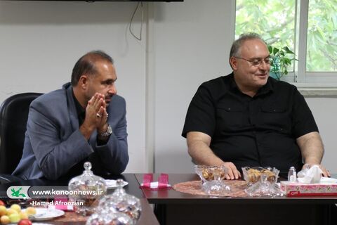 نشست شاعران کودک و نوجوان مراکز کانون ساری با افشین علا