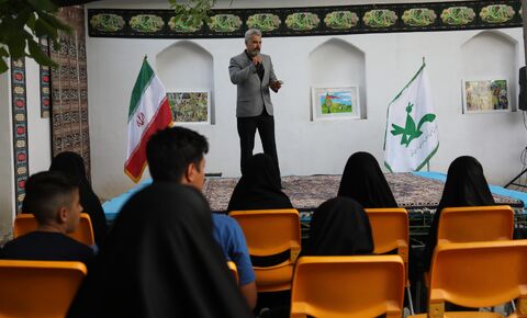 قاصدان نینوا