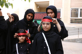 «سربندهای عاشقی»؛ نماد ارادت کودکان سمنانی به مکتب امام حسین (ع) در گردهمایی عاشورایی