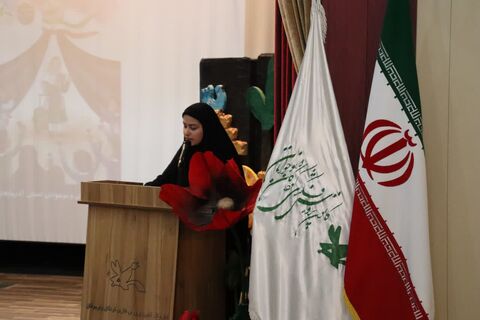 همزمان با سوم ماه محرم برگزاری سومین گردهمایی کودکان عاشورایی در مجتمع شهید فرخی کانون پرورش فکری کودکان و نوجوانان ارومیه با حضور کودکان و نوجوانان و خانواده ها