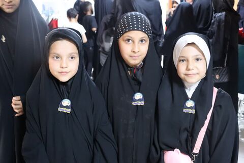 همزمان با سوم ماه محرم برگزاری سومین گردهمایی کودکان عاشورایی در مجتمع شهید فرخی کانون پرورش فکری کودکان و نوجوانان ارومیه با حضور کودکان و نوجوانان و خانواده ها