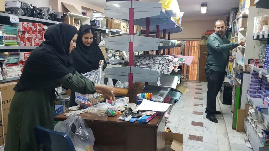 ارسال بسته‌های ملزومات تابستانی به مراکز کانون کرمانشاه