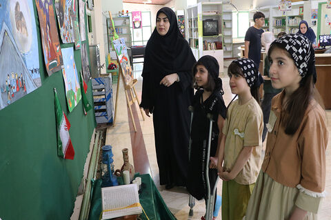 برپایی نمایشگاه نقاشی«من، یک رویا» در کانون رشت