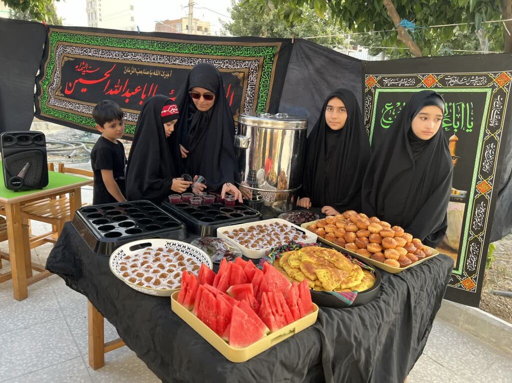 کودکان عاشورایی در کنار هم/در کانون گنبدکاووس صدای عشق و معرفت پیچید کودکان عاشورایی در کنار هم/در کانون گنبدکاووس صدای عشق و معرفت پیچید