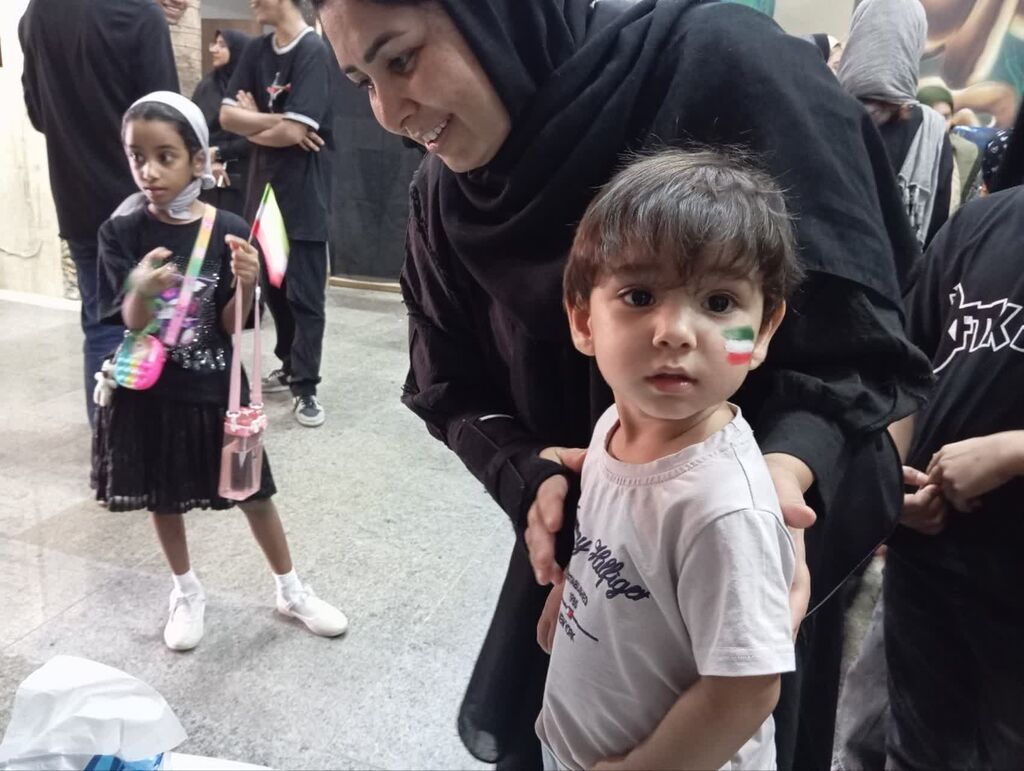 گرامیداشت یاد شهدای مقاومت و خدمت در سومین گرد همایی کودکان عاشورایی هرمزگان